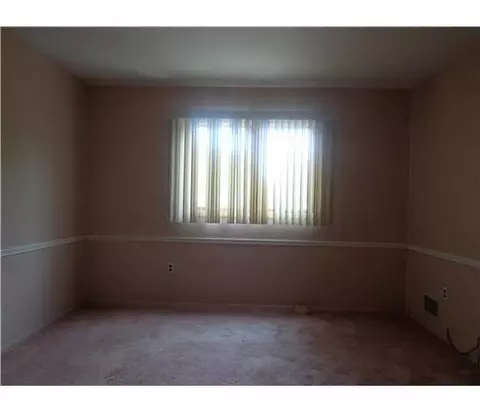 31 Scheid Dr, NJ 08859 photo 20