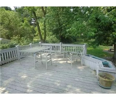 31 Scheid Dr, NJ 08859 photo 3