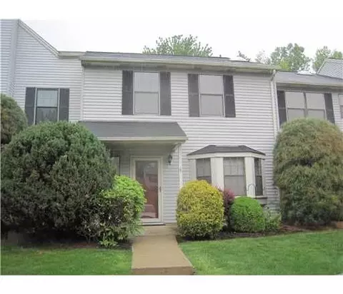 702 Maplecrest Rd, Edison, NJ 08820 photo 1
