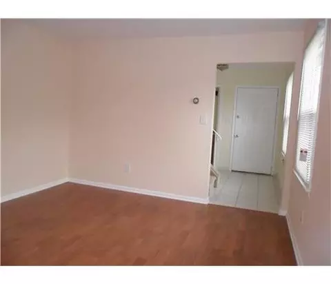 6 Yardley St, Edison, NJ 08820 photo 4