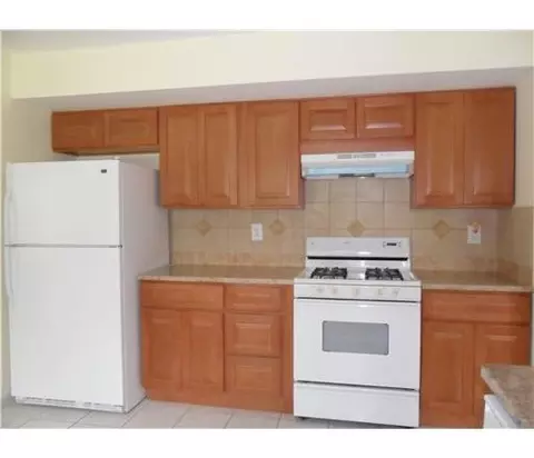 6 Yardley St, Edison, NJ 08820 photo 5