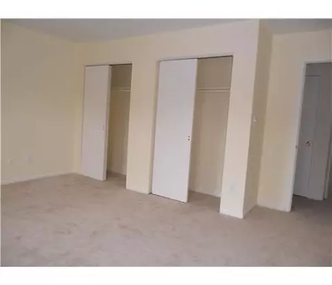 6 Yardley St, Edison, NJ 08820 photo 15