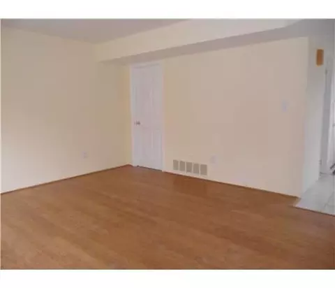 6 Yardley St, Edison, NJ 08820 photo 13