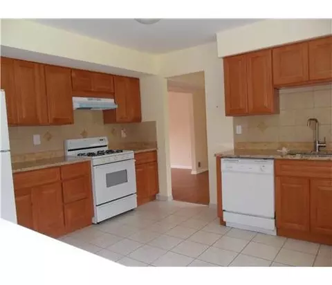 6 Yardley St, Edison, NJ 08820 photo 6