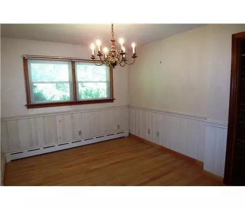 58 Tower Rd, Edison, NJ 08820 photo 6