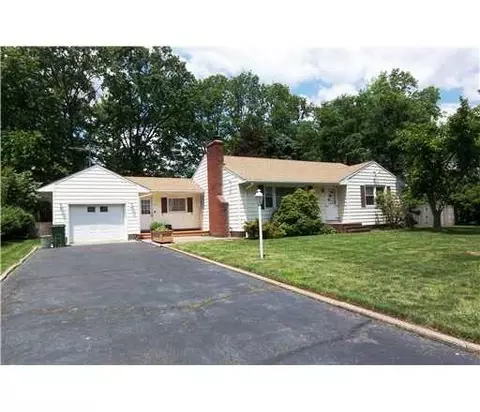 58 Tower Rd, Edison, NJ 08820 photo 1