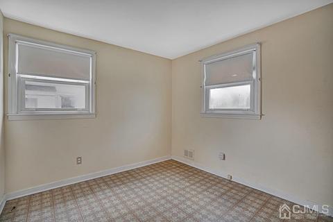 327 Second St, Middlesex, NJ 08846 photo 12