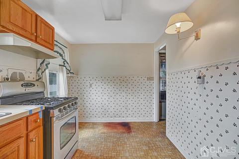 327 Second St, Middlesex, NJ 08846 photo 10