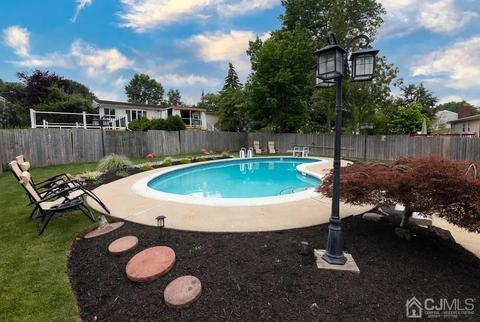 75 Harmon Rd, Edison, NJ 08837 photo 39