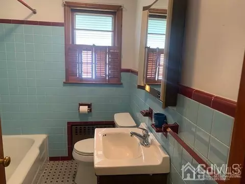 41 Maple Ave, Edison, NJ 08837 photo 7