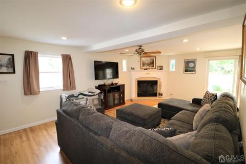 48 Second St, Edison, NJ 08837 photo 6