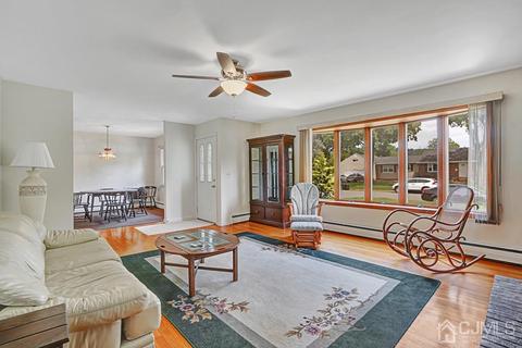 37 Orchard Rd, Middlesex, NJ 08846 photo 3