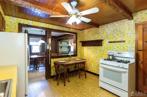 197 Echo Ave, Edison, NJ 08837 photo 9