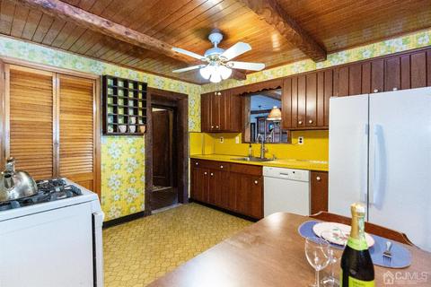 197 Echo Ave, Edison, NJ 08837 photo 11