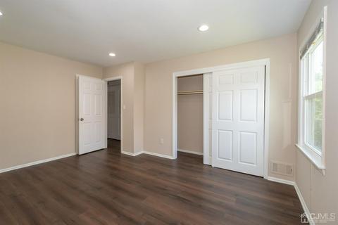 16 Roxy Ave, Edison, NJ 08820 photo 21