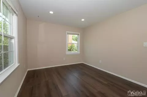16 Roxy Ave, Edison, NJ 08820 photo 15