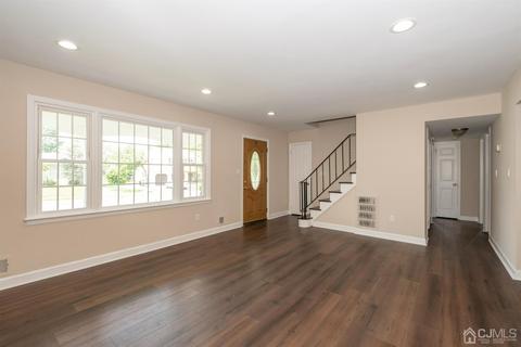 16 Roxy Ave, Edison, NJ 08820 photo 4