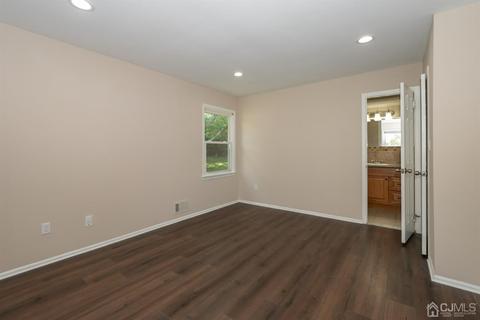 16 Roxy Ave, Edison, NJ 08820 photo 22