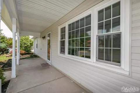 16 Roxy Ave, Edison, NJ 08820 photo 3