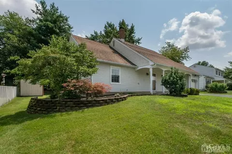 16 Roxy Ave, Edison, NJ 08820 photo 2