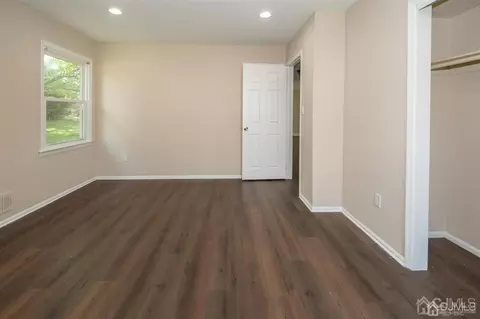 16 Roxy Ave, Edison, NJ 08820 photo 20