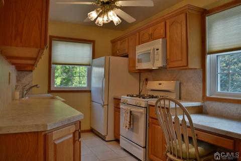 30 Farmbrook Dr, Old Bridge, NJ 08857 photo 5