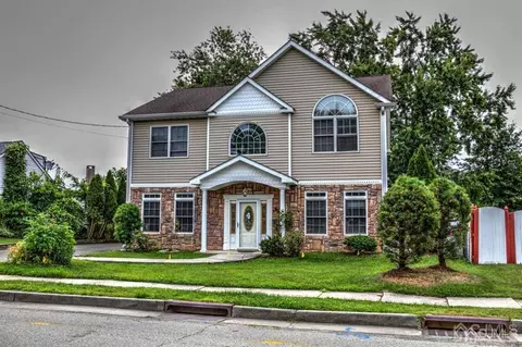 4 Durham Rd, Edison, NJ 08817 photo 1