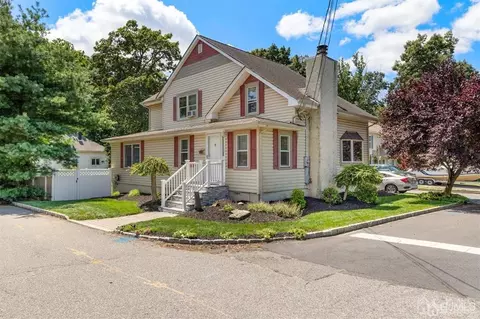 70 Lloyd St, Edison, NJ 08817 photo 2