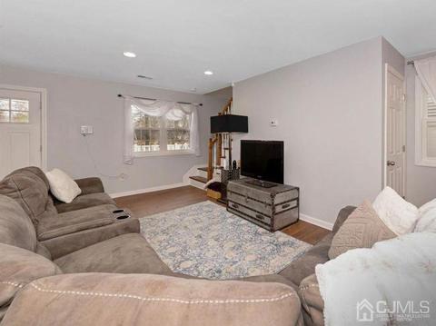 444 Old Post Rd, Edison, NJ 08817 photo 3