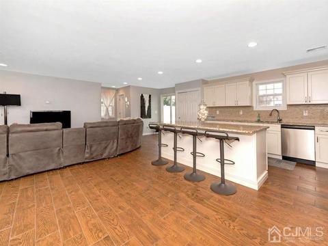 444 Old Post Rd, Edison, NJ 08817 photo 4