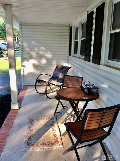 9 Devon Rd, Edison, NJ 08820 photo 4