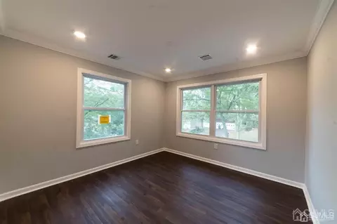25 Jonathan Dr, Edison, NJ 08820 photo 8