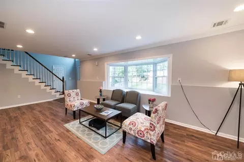 25 Jonathan Dr, Edison, NJ 08820 photo 31