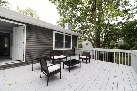 25 Jonathan Dr, Edison, NJ 08820 photo 11