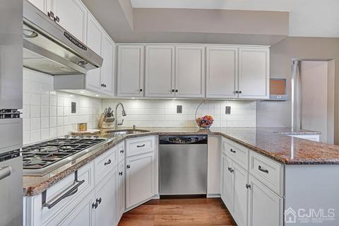 49 Mohawk Ave, Middlesex, NJ 08846 photo 8
