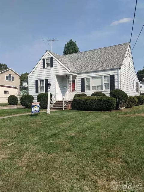 28 Third St, Edison, NJ 08837 photo 3
