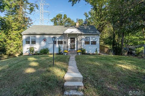 596 Mountain View Ter, Middlesex, NJ 08846 photo 3