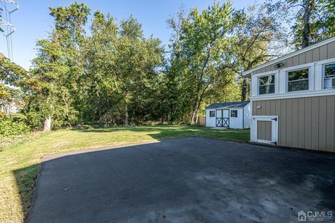596 Mountain View Ter, Middlesex, NJ 08846 photo 6