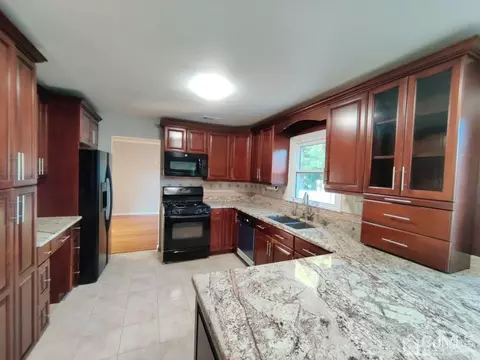 47 Brookside Rd, Edison, NJ 08817 photo 9