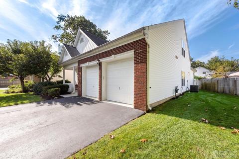 22 Appleby Dr, Helmetta, NJ 08828 photo 4