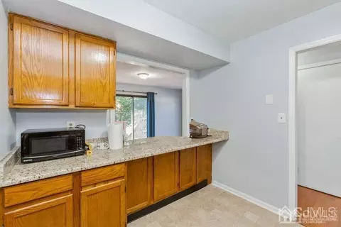 51 Main St, Edison, NJ 08837 photo 12
