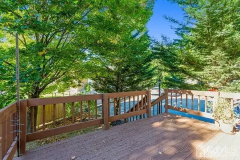 51 Main St, Edison, NJ 08837 photo 5