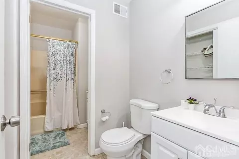 51 Main St, Edison, NJ 08837 photo 21