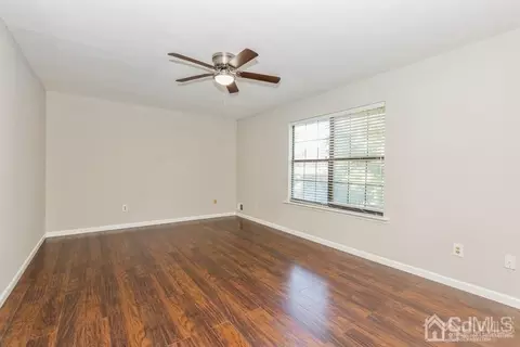 51 Main St, Edison, NJ 08837 photo 17