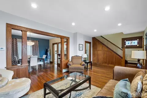 25 Third St, Edison, NJ 08837 photo 6