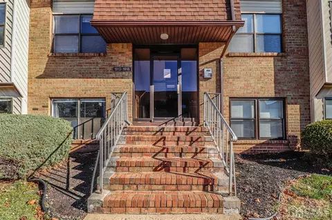 1918 Raspberry Ct, Edison, NJ 08817 photo 4