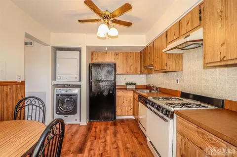 1918 Raspberry Ct, Edison, NJ 08817 photo 14