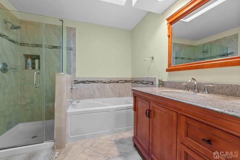4302 Spring Brook Dr, Edison, NJ 08820 photo 23