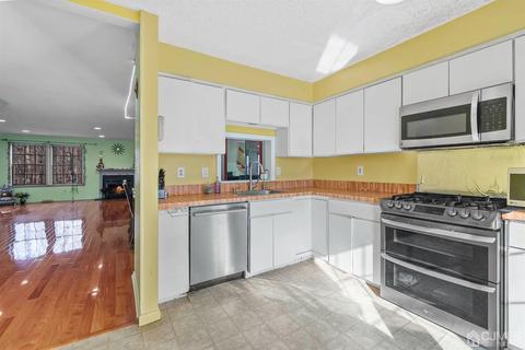 4302 Spring Brook Dr, Edison, NJ 08820 photo 14