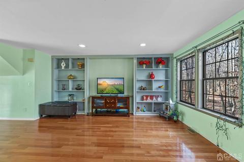 4302 Spring Brook Dr, Edison, NJ 08820 photo 9